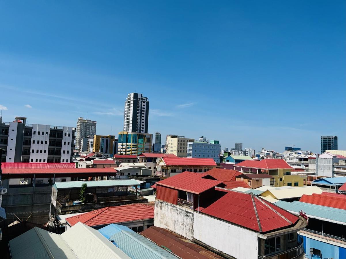 Chung Hsin Hotel 中信酒店 Phnom Penh Exterior photo